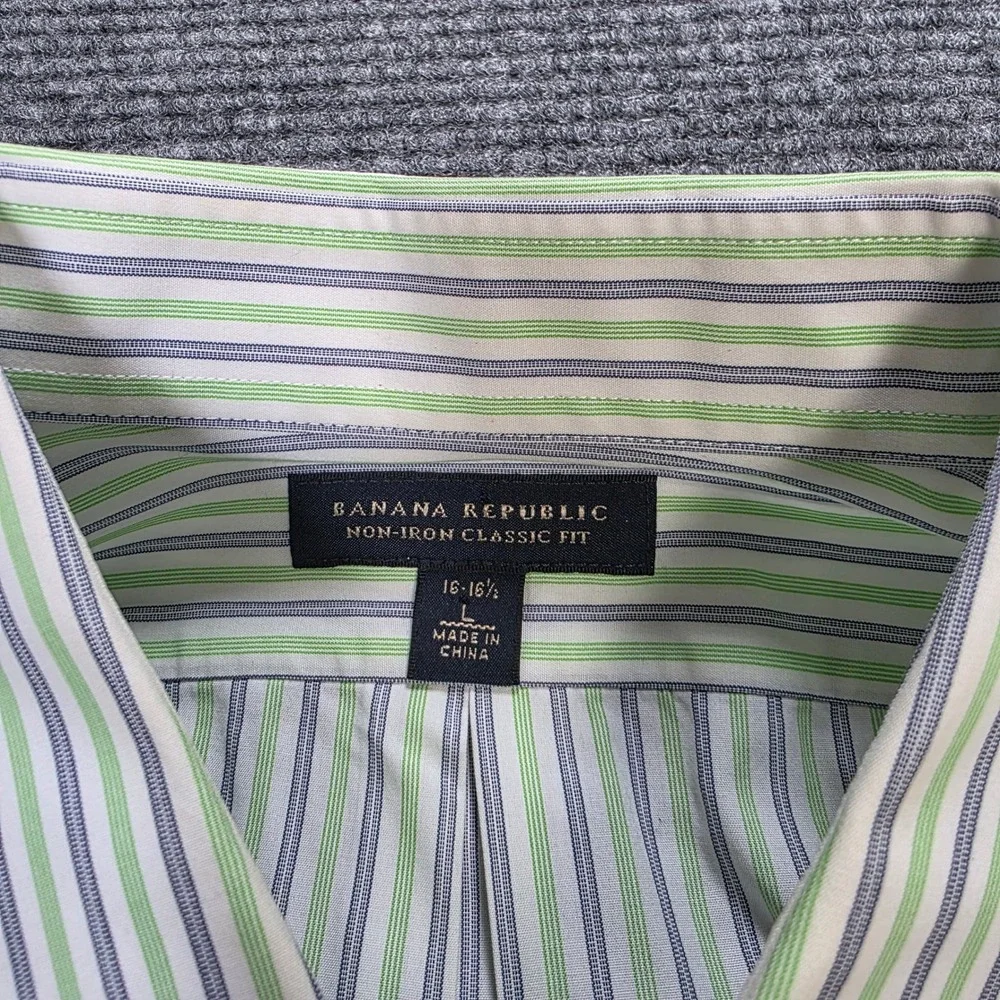 Banana Republic Non-Iron Classic Fit Shirt Men's L 16-16.5 Green Blue Striped